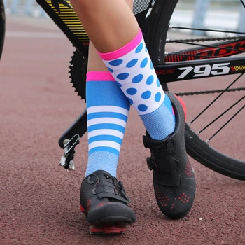 Profesionale 6 Culori Unisex Ciclism Sosete Sportive Ciorapi Sport ochiurilor de Plasă Respirabil de Funcționare Biciclete Road Biciclete Sosete pentru Barbati Femei
